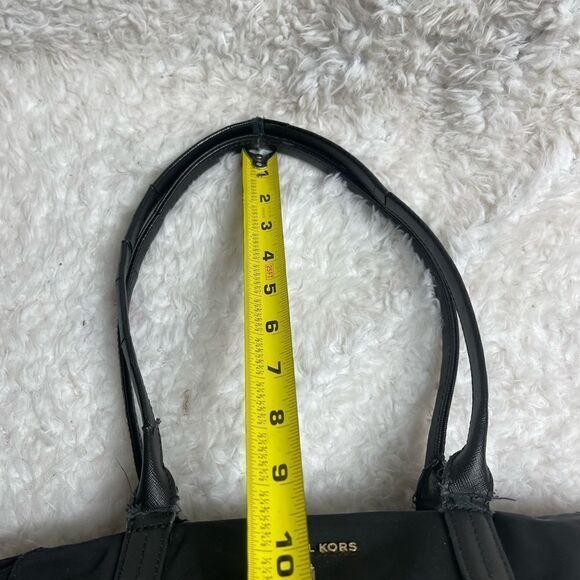 Michael Black Nylon Medium shoulder bag with gold tone hardwares. - Picture 7 of 15